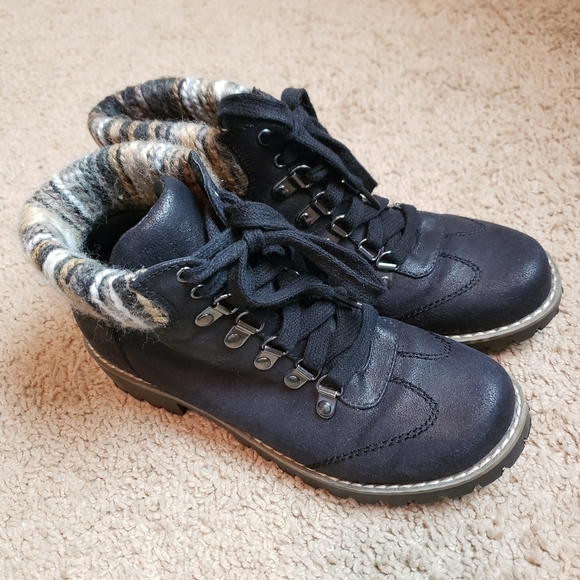 CLIFFS Laced Boots - Picture 11 of 11